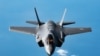 미 공군의 F-35 스텔스 전투기.