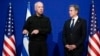 Sekrete Deta Etazini Antony Blinken (a dwat) ak Minis Defans Izraelyen an Yoav Gallant nan Tel Aviv, 16 Oktob, 2023. 
