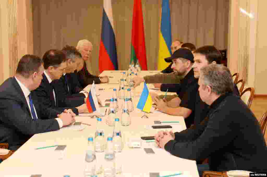 Ukraina va Rossiya delegatsiyasi o&rsquo;rtasida muzokaralar bo&#39;lib o&#39;tdi. Gomel, Belarus. 28-fevral, 2022.