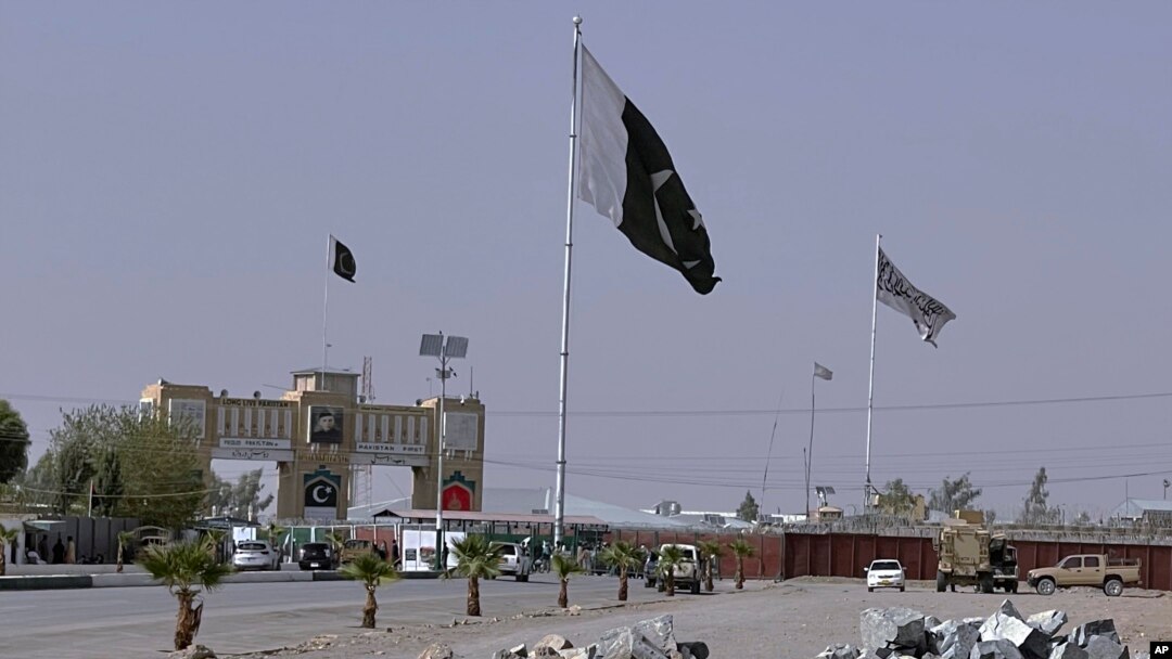 در جریان دو هفتۀ گذشته، طالبان و مرزبانان پاکستانی دو بار در ساحۀ سپین بولدک - چمن با هم درگیر شدند که این درگیری‎ها تلفاتی در پی‌داشت.