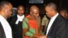 Nnamdi Kanu, a tsakiyar wasu lauyoyi a kotu