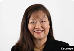 来自中国的移民唐百合(Lily Tang Williams)，期待今年能通过选举代表新罕布什尔州第二选区的共和党，最终夺得联邦众议员席位。(照片由本人提供)
