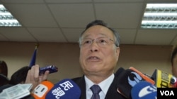 台灣防長嚴明3月6日立院談大陸軍費 (美國之音 申華拍攝)