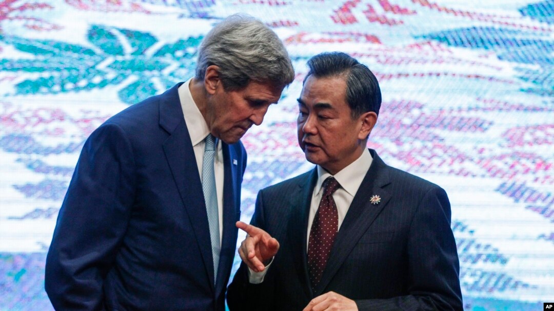 美國國務卿克里星期四出席東盟外長會議與中國外交部長王毅舉行了閉門會晤。