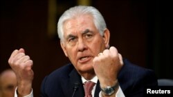 美国国务卿人选雷克斯·蒂勒森在国会的提名确认听证会上（2017年1月11日）