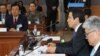 황교안 한국 대통령 권한대행 국무총리가 4일 정부 서울청사에서 열린 국방부와 외교부, 통일부, 국가보훈처 등 안보관련 부처 업무보고에서 발언하고 있다.