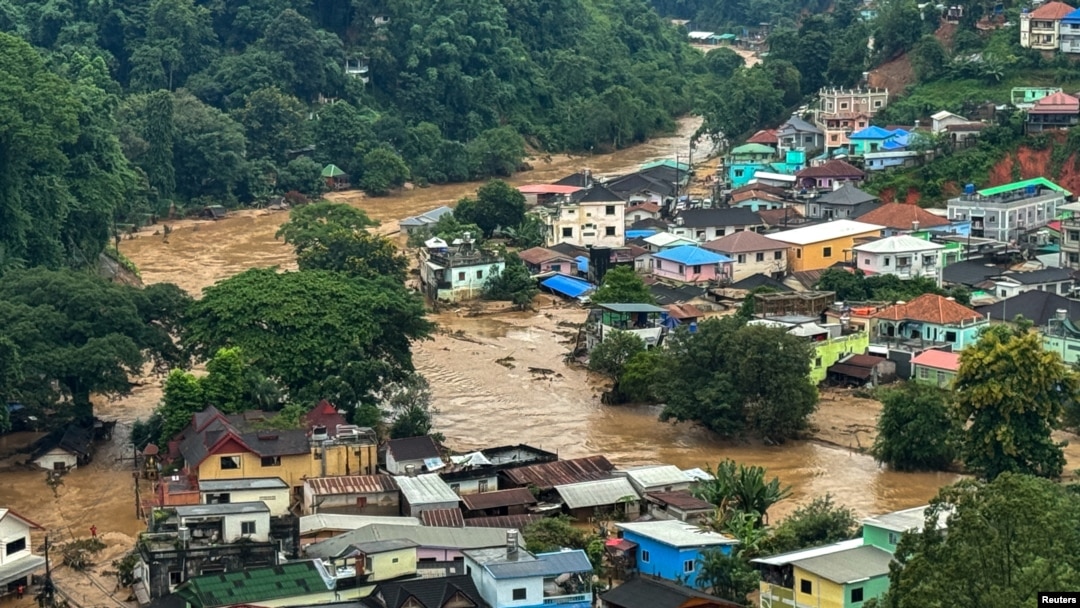 Una vista muestra una zona inundada en la ciudad fronteriza de Mae Sai, tras el impacto del tifón Yagi, en la provincia norteña de Chiang Rai, Tailandia, el 12 de septiembre de 2024. REUTERS/Boonwed Saetiow