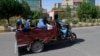 Boshpanasiz afg'onlar: Tolibon va hukumat hayotimizni barbod qildi 