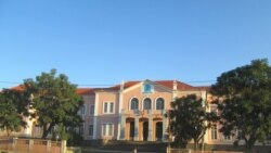 Sindicato Sindicato dos Trabalhadores do Ensino Não Universitário reivindica salários dignos em Angola