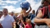 Cientos de venezolanos cruzan la frontera con Colombia en busca de alimentos y medicinas