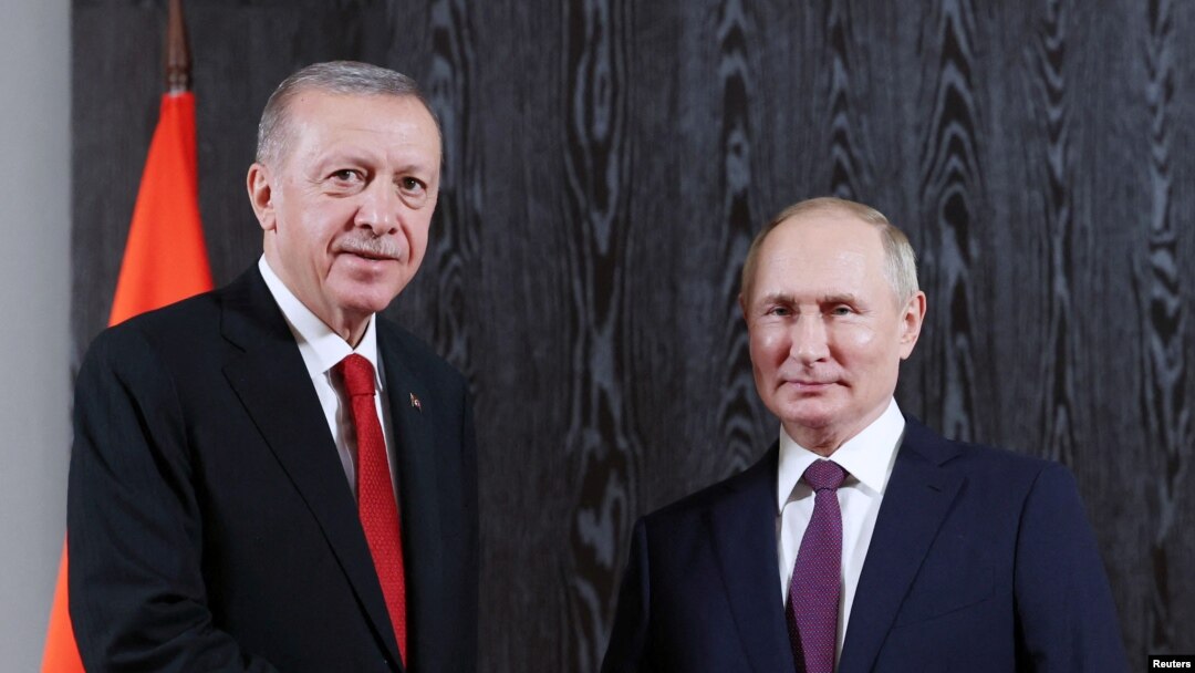 ولادیمیر پوتین (راست) و رجب طیب اردوغان