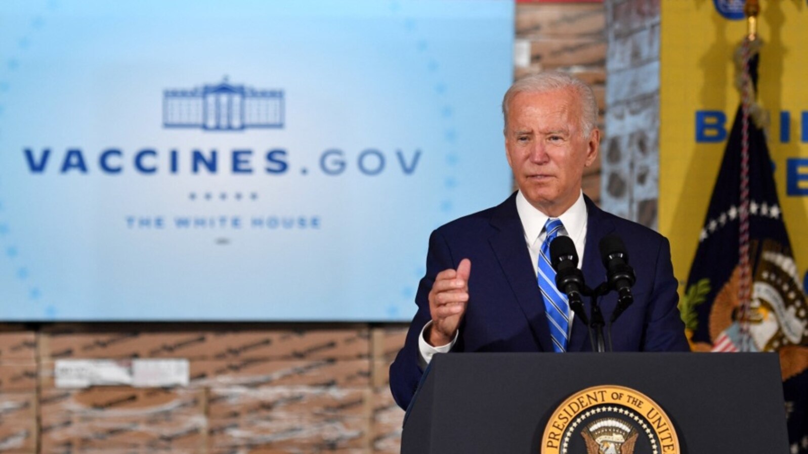  Presidenti Biden duke folur dje në Çikago 