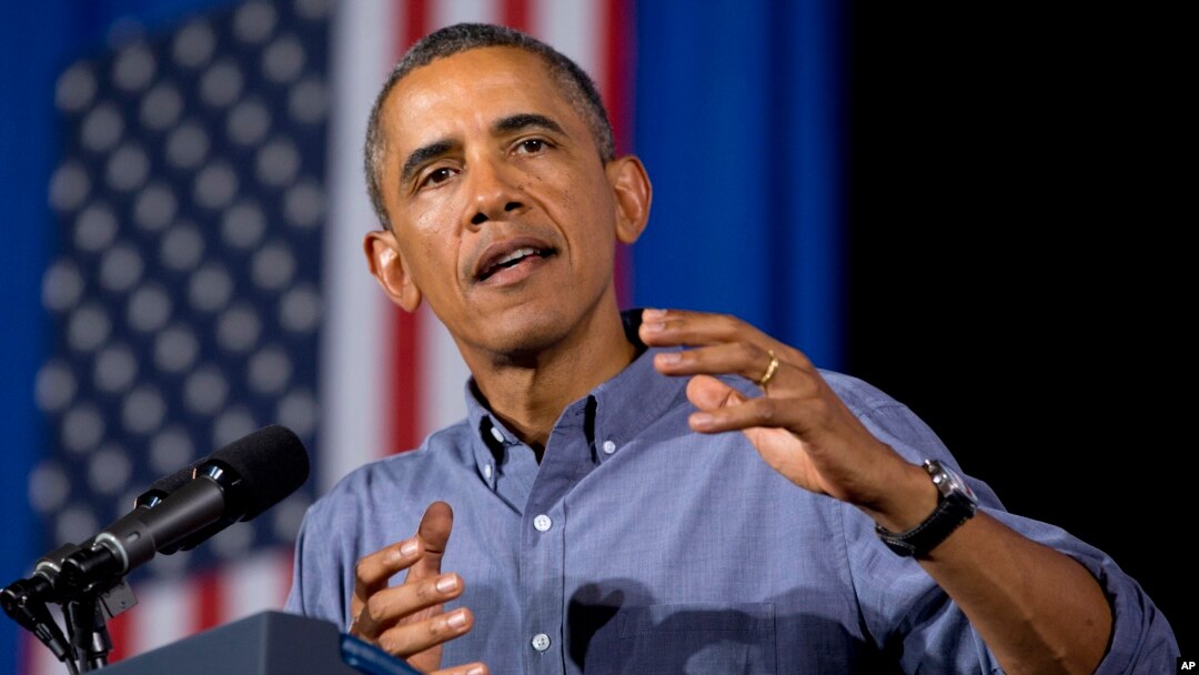 El presidente Barack Obama visitó la Universidad de Buffalo y posteriormente la escuela secundaria Henninger en Syracuse, en donde reveló su plan para ayudar a los aspirantes a la educación superior.