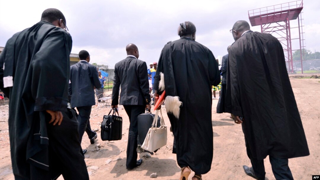 Ba avocats bazali kobima na boloko bonene ya CPRK/Makala, Kinshasa, 27 novembre 2012.