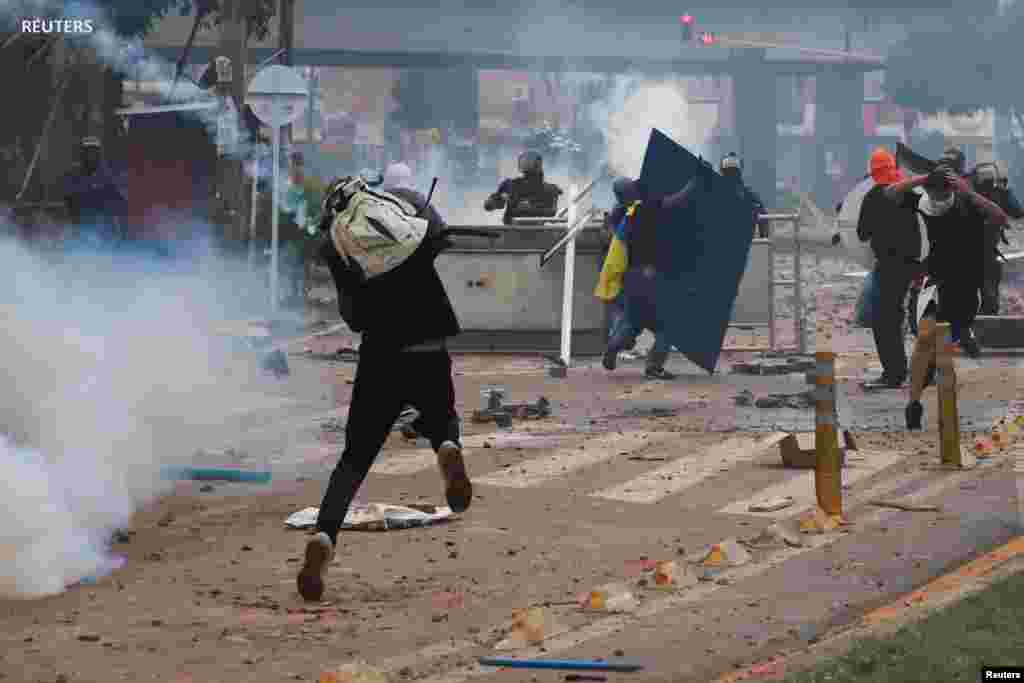 Hasta el martes, los siete días de protestas consecutivas en Colombia han dejado no solo bloqueos y pérdidas a nivel económico, sino víctimas mortales.