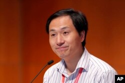 El segundo posible embarazo está en una fase muy inicial indicó He Jiankui el miércoles 28 de noviembre en una conferencia en Hong Kong.