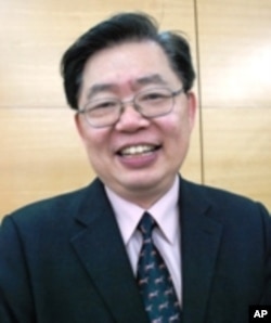嚴震生