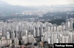 대규모 아파트단지가 몰려 있는 서울 강남구 일대 전경.