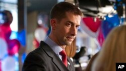 El senador republicano Tom Cotton es un enérgico crítico de un acuerdo con Irán.