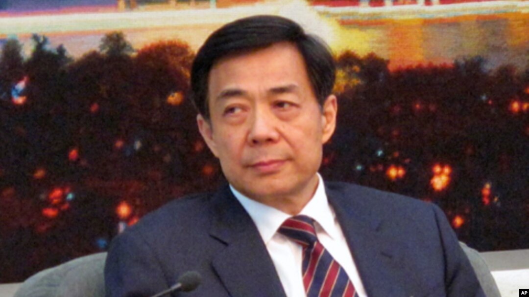 中共重慶市委書記薄熙來(資料照片，2010年3月6日攝於北京人民大會堂)