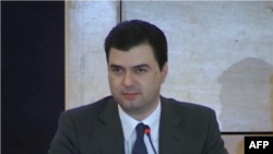 Basha jep dorëheqjen nga postet zyrtare për të kandiduar për bashkinë e Tiranës