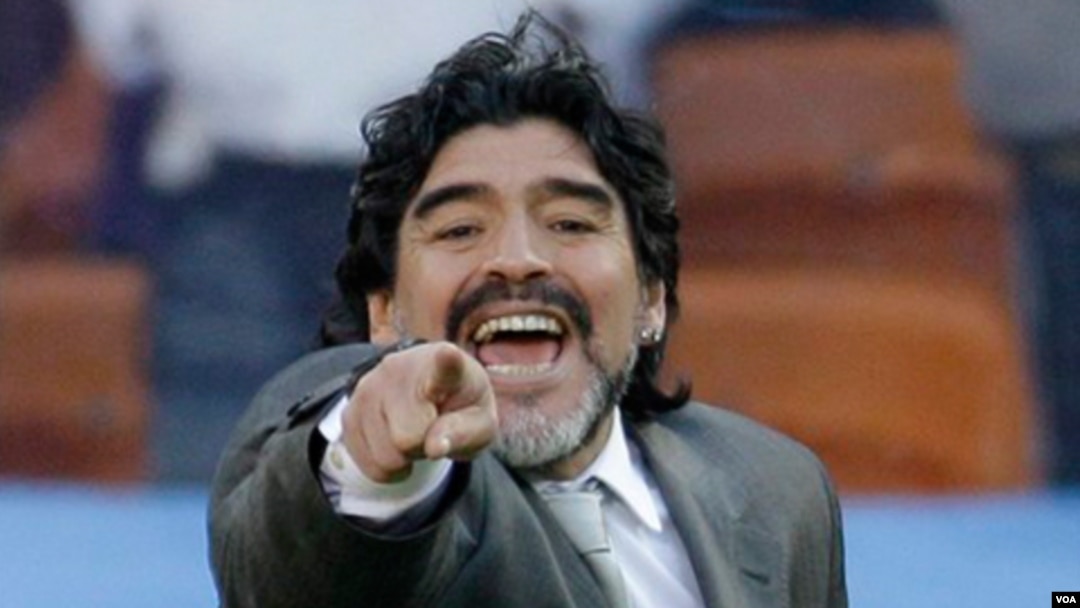 El contrato de Maradona con la AFA había concluido con la eliminación en la Copa del Mundo y se estaba negociando una renovación.