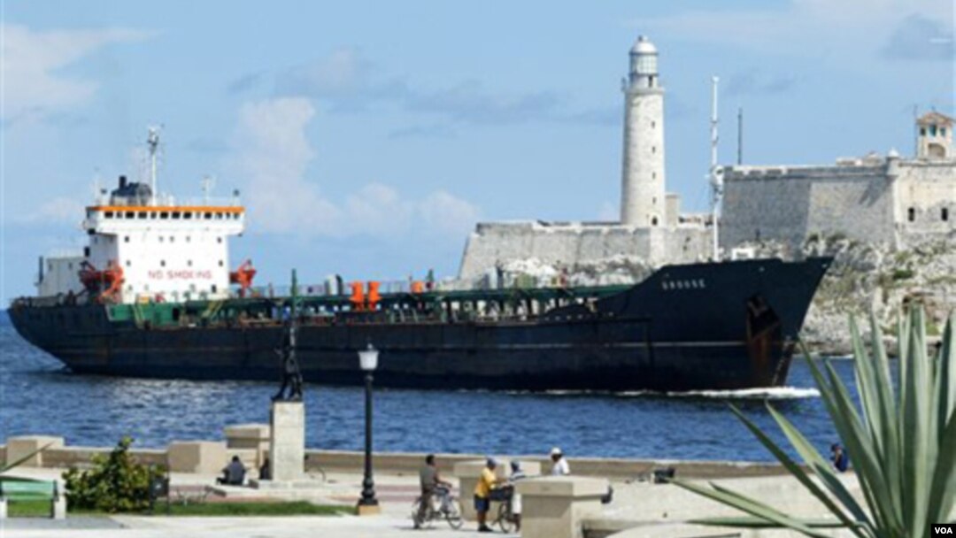 La Ley Helms-Burton fue promulgada en 1996 para reforzar el embargo comercial al gobierno de la isla.