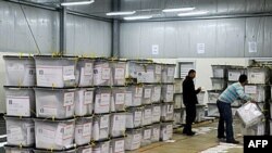 Kosovë: Ngjallen debatet për qeverinë e re të vendit